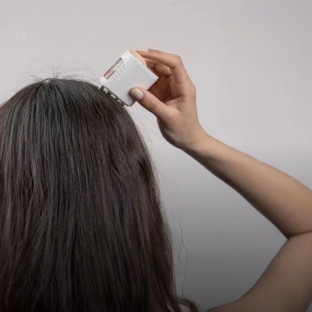 Electric Hair Oil Applicator Tool for Easy and Precise Application