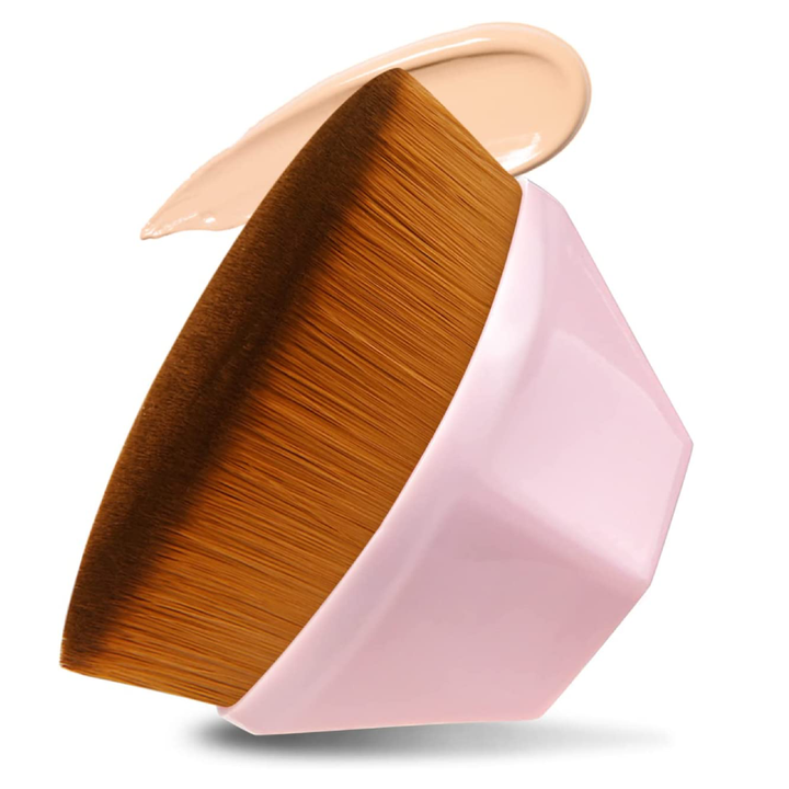 Flawless Foundation Application Brush for Smooth Makeup Finish
