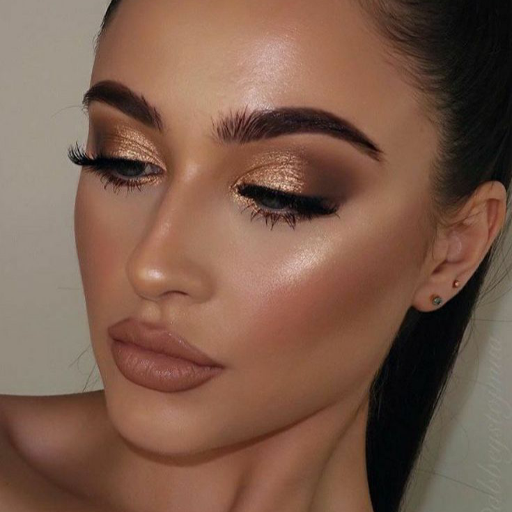Magnetic False Eyelashes for Effortless Glamour and Easy Application