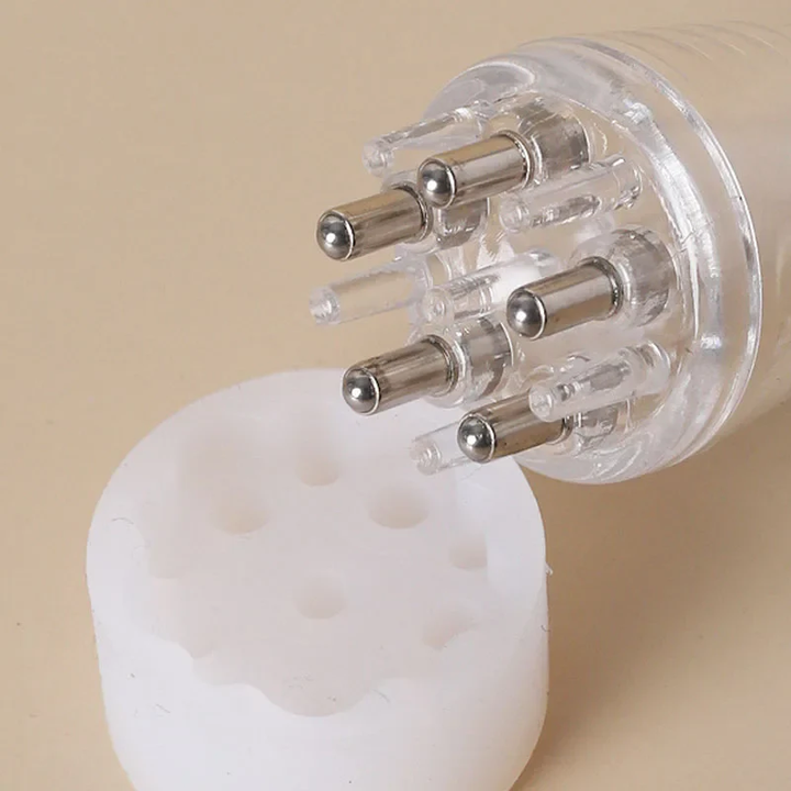Hair Oil Applicator for Precise Application and Nourishment