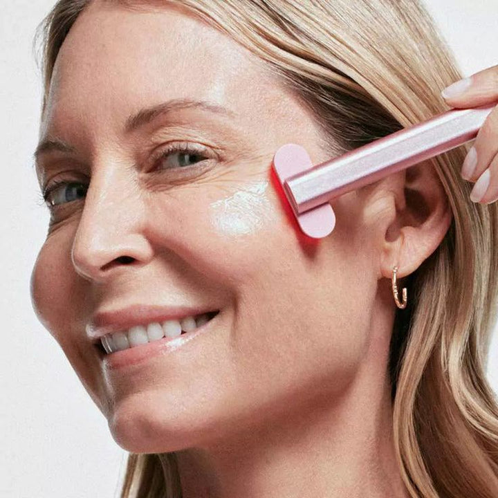 Red Light Therapy Device for Skin Rejuvenation and Healing